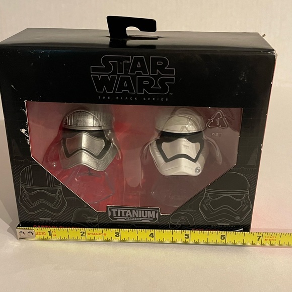 Star Wars The Black Titanium Series Helmets - Picture 7 of 8